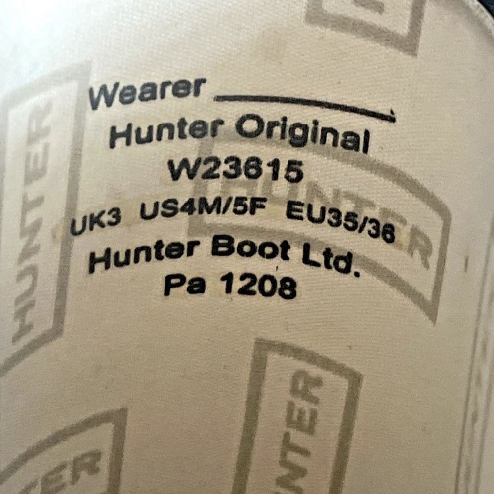 Hunter Classic Black Rain Boots - Picture 6 of 11